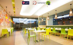 Zest Jemursari By Swiss-Belhotel International