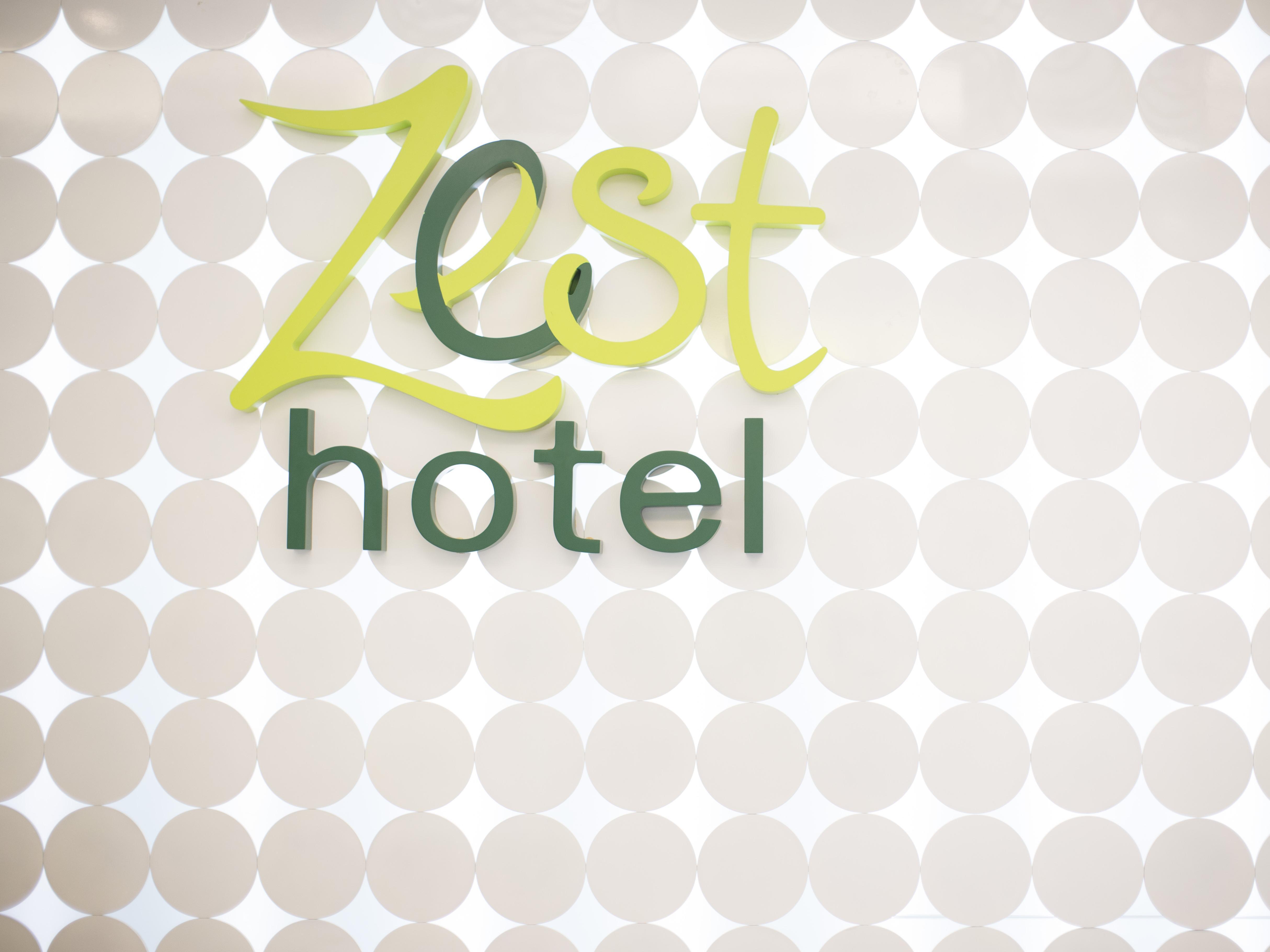 Zest Jemursari By Swiss-Belhotel International Surabaya Exterior photo