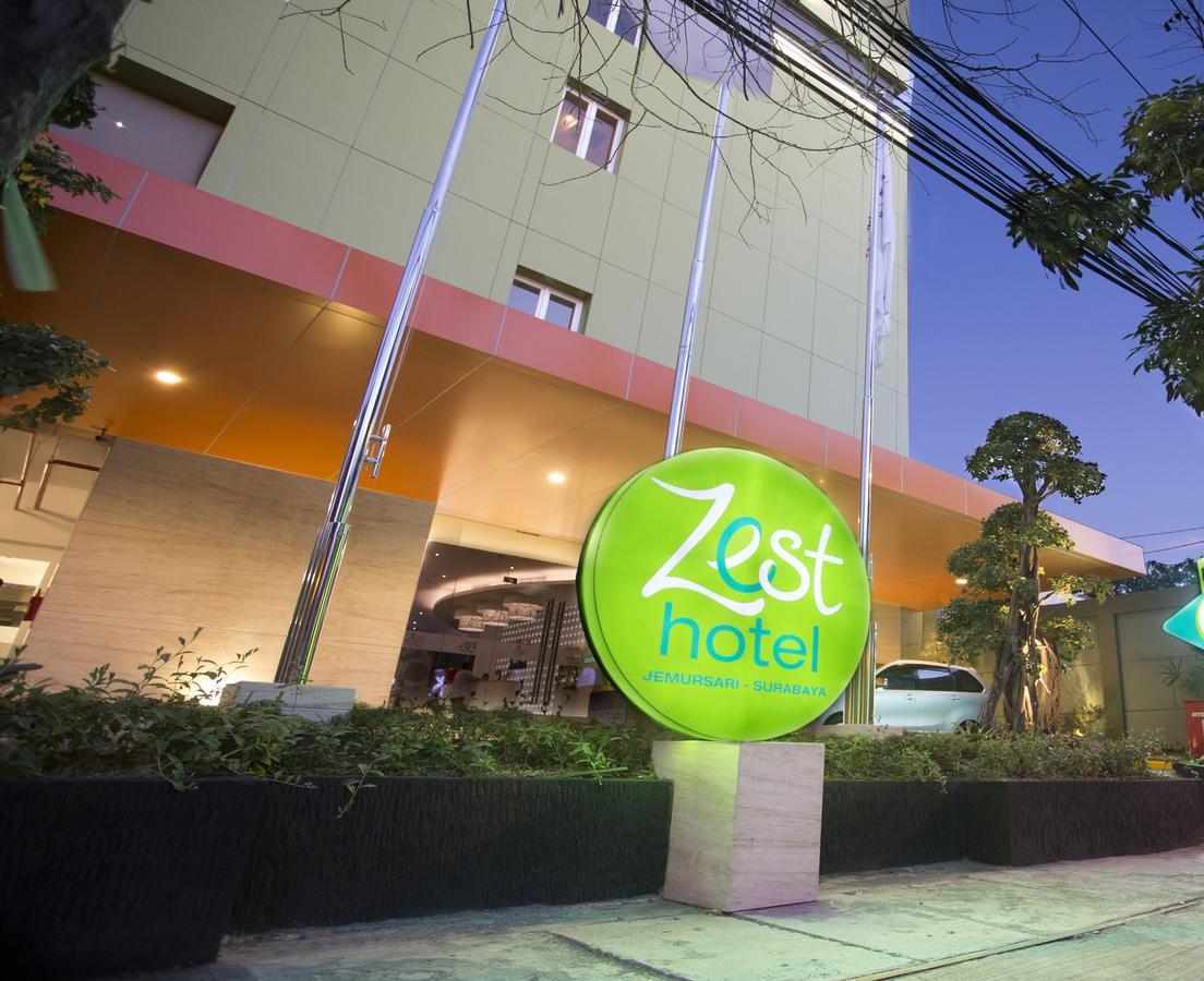 Zest Jemursari By Swiss-Belhotel International Surabaya Exterior photo